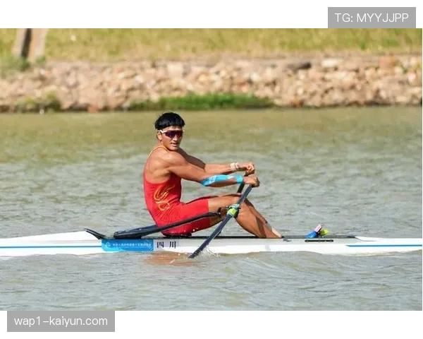 海岸赛艇首次纳入全运会正式项目 四川选手龙震涛男子单人双桨摘银