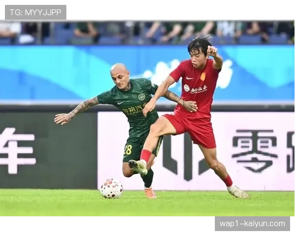 李镇全人肉盯防锁死米特里策，刘建业务实哲学导演铜梁龙冷门